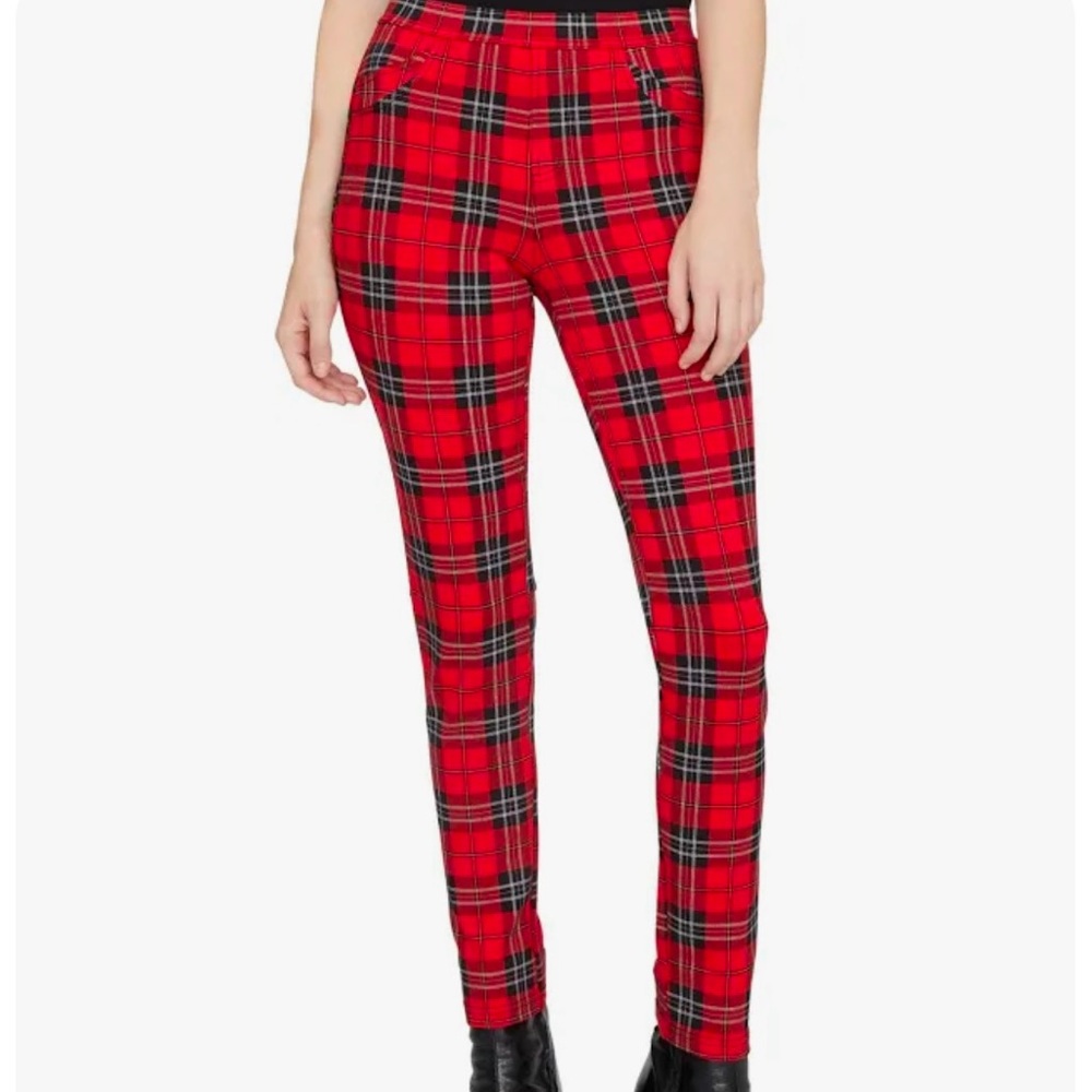 Sanctuary Red Skinny Pants with Bold Plaid Design